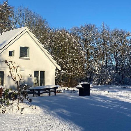 Skont Hus Pa Landet Taet Pa Billund Give Exterior foto