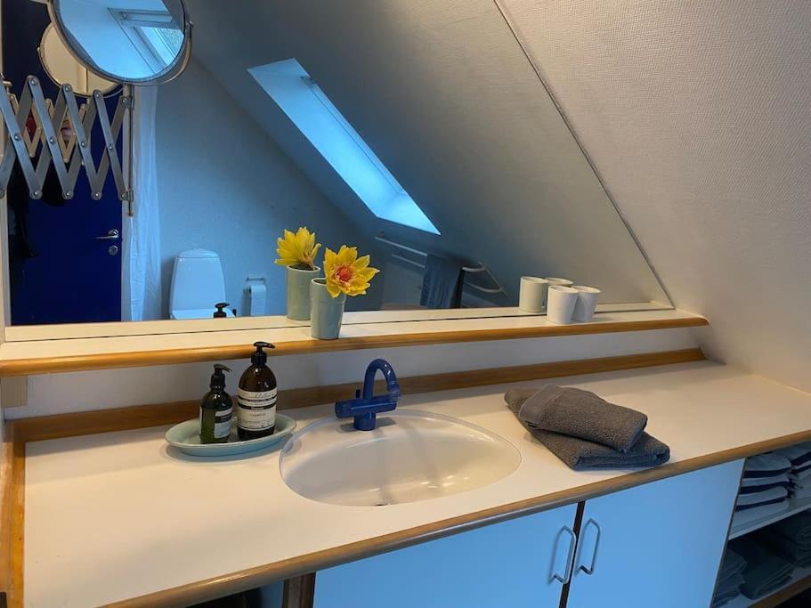 Skont Hus Pa Landet Taet Pa Billund Give Exterior foto